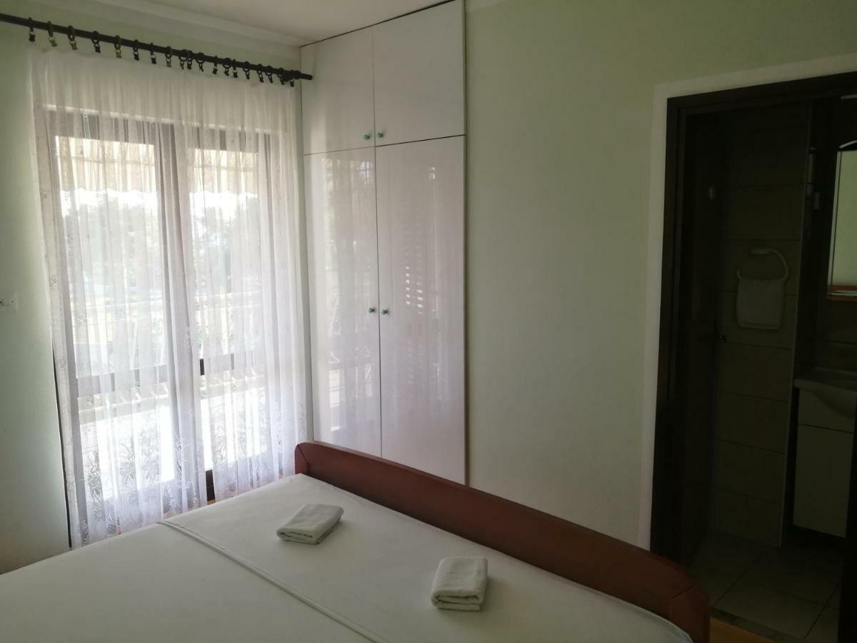 Apartments Krzelj Vodice Exterior foto
